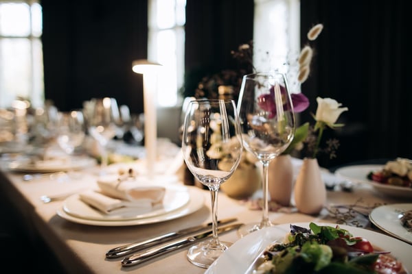 Silent auction: Elegant table setting